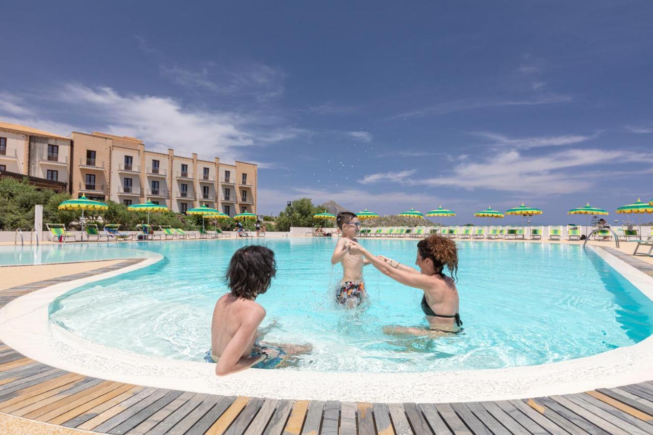 Hotel Zina Family 4*