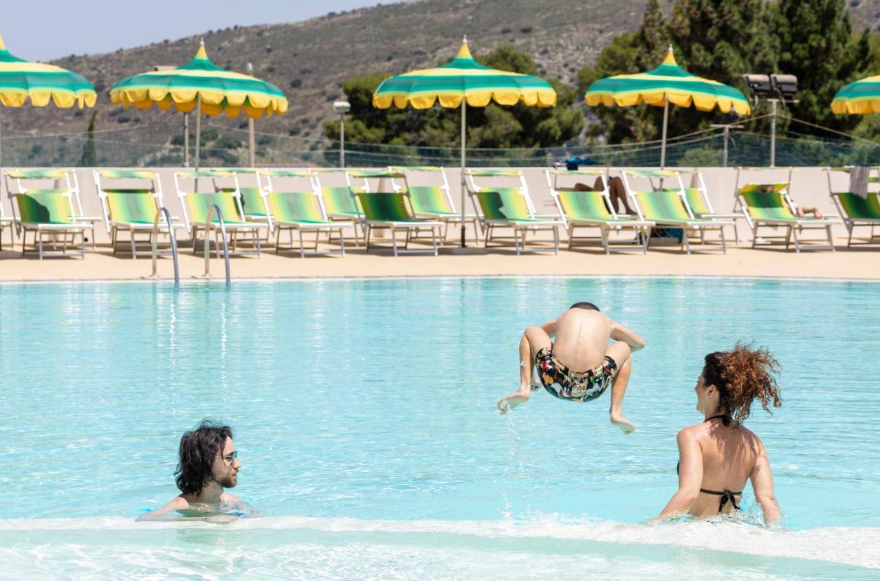 Hotel Zina Family 4*