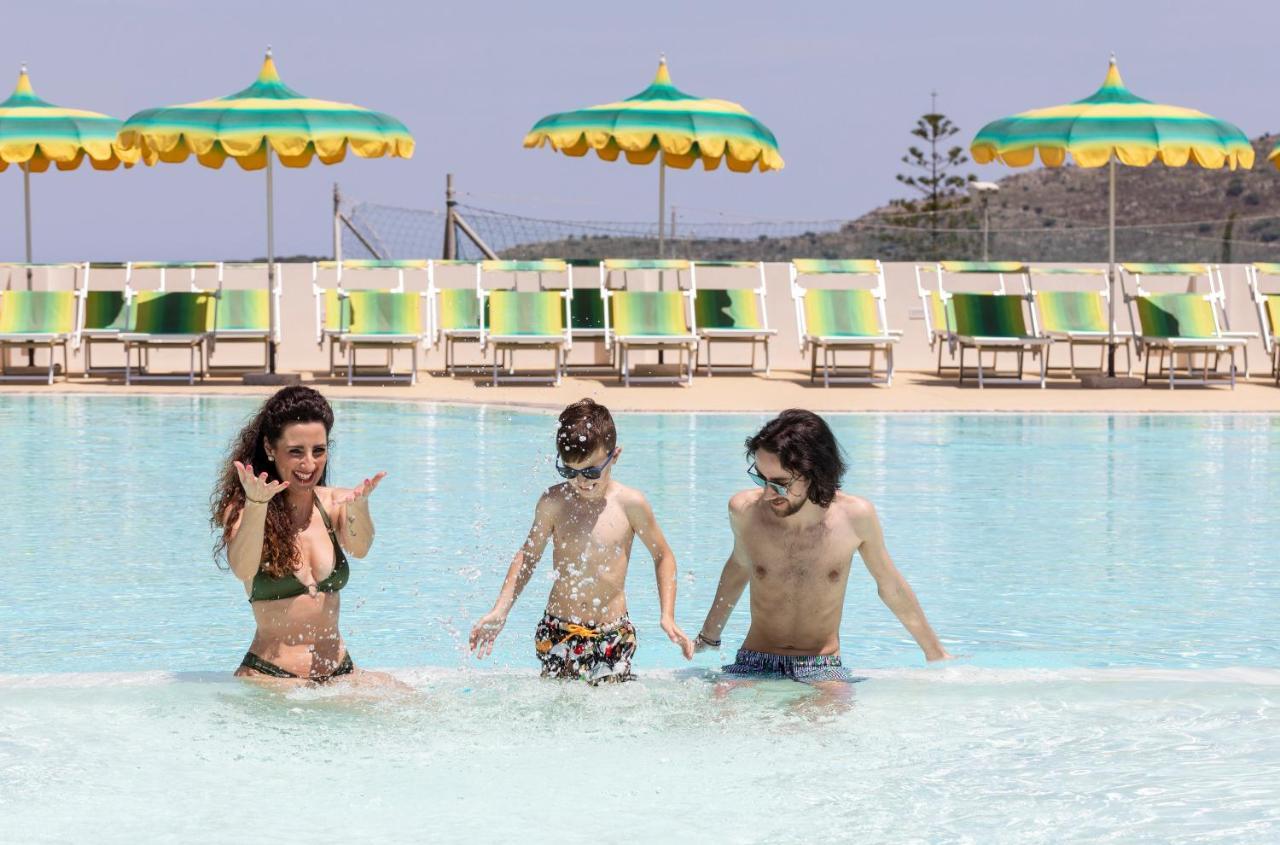 Hotel Zina Family