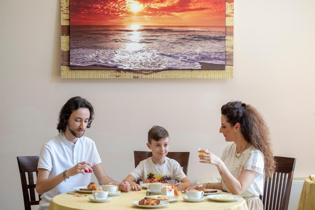 Zina Family 4*