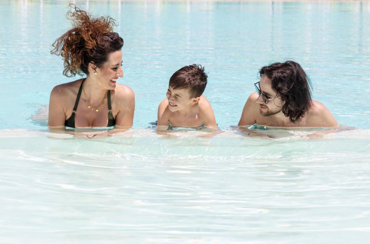 Zina Family Hotel