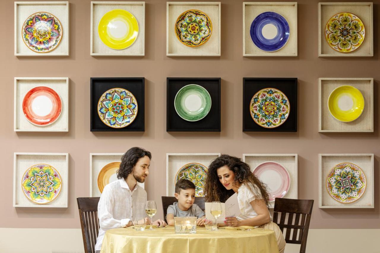Hotel Zina Family 4*