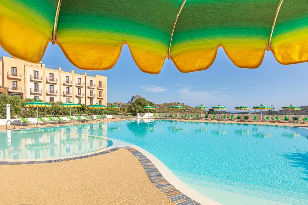 Zina Family Hotel